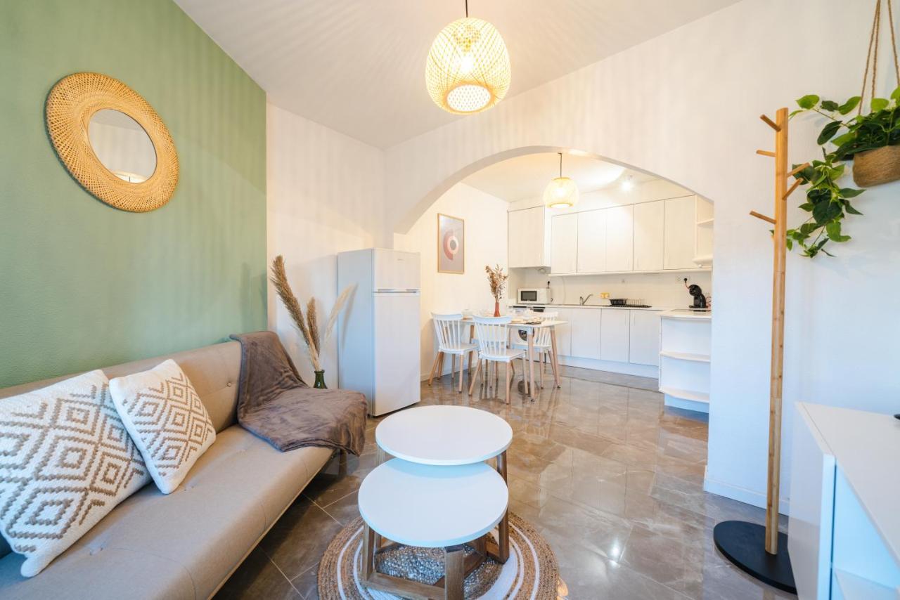 Bonito apartamento equipado, cerca de la playa Ampuriabrava Exterior foto